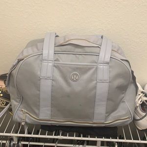 lululemon duffel bag